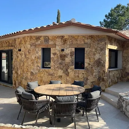 Cocooning Avec Piscine Privative Vila